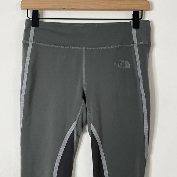 The North Face Gray Lined Athletic Cropped Capri Leggings Women's Size Small - Picture 3 of 10